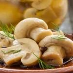ciuperci-marinate-intr-o-reteta-simpla-gustoase-dupa-doar-cateva-ore.webp.webp